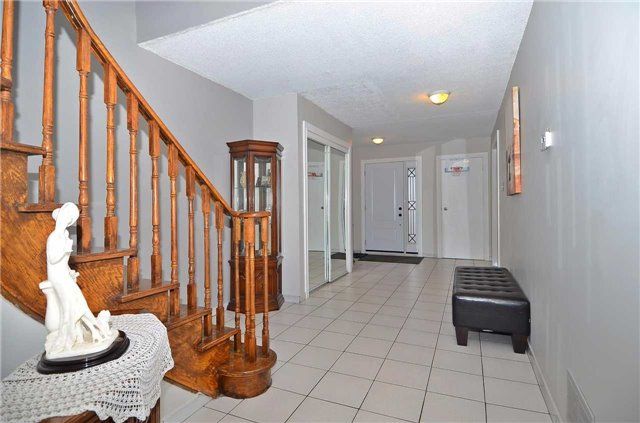 3 Muzzo Crt, Vaughan, L4L3K2 | Image 2