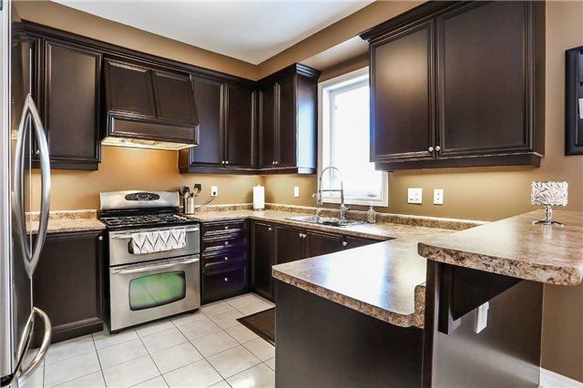 74 Latimer Ave, Essa, L0M1B5 | Image 3