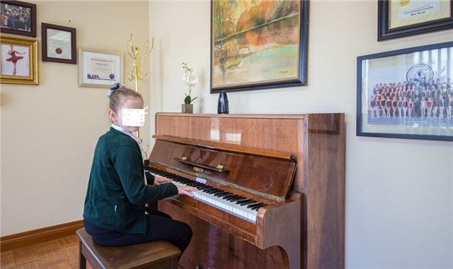 7 Bradwick Dr, Vaughan, L4K2T4 | Image 2