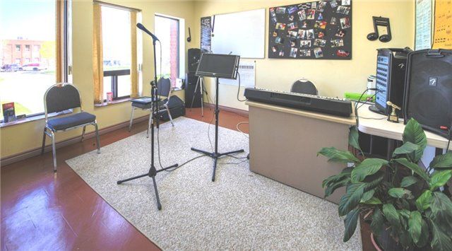 7 Bradwick Dr, Vaughan, L4K2T4 | Image 3