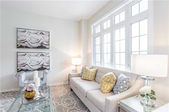 9 Sunnyside Hill Rd, Markham, L6B0X4 | Image 3