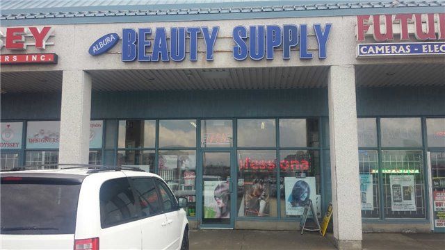 54 - 10909 Yonge St, Richmond Hill, L4C3E3 | Image 2