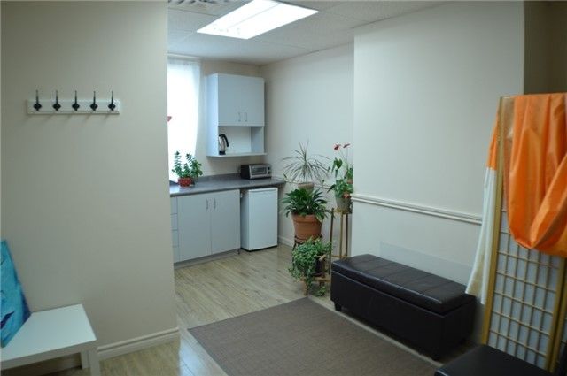 204-205 - 8108 Yonge St, Vaughan, L4J 1W4 | Image 3