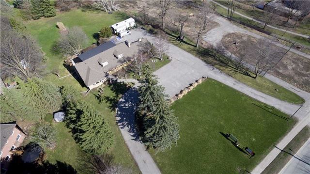 281 Barrie St, Bradford West Gwillimbury, L3Z2Z7 | Image 3