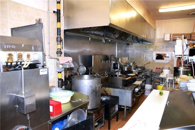 7887 Weston Rd, Vaughan, L4L1A6 | Image 2