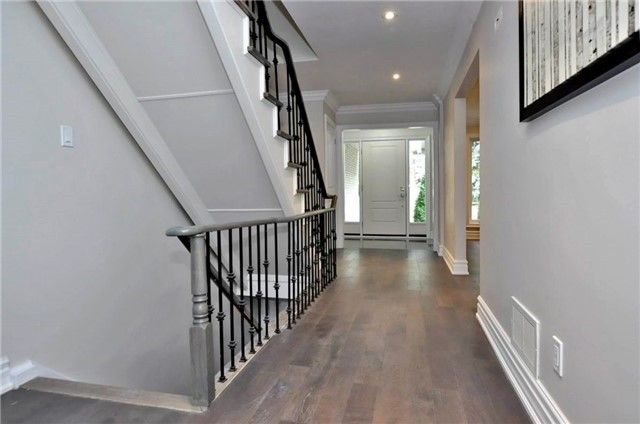29 Vanwood Rd, Markham, L3T2N1 | Image 2