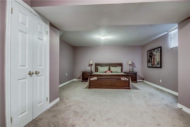 33 Carolwood Cres, Markham, L3P3J3 | Image 3