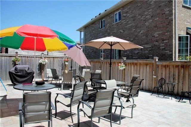 45 Lost Pond Cres, Whitchurch-Stouffville, L4A0R4 | Image 3