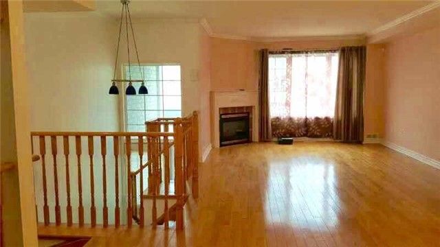 27 Orchid Rd, Markham, L3T 7T7 | Image 2