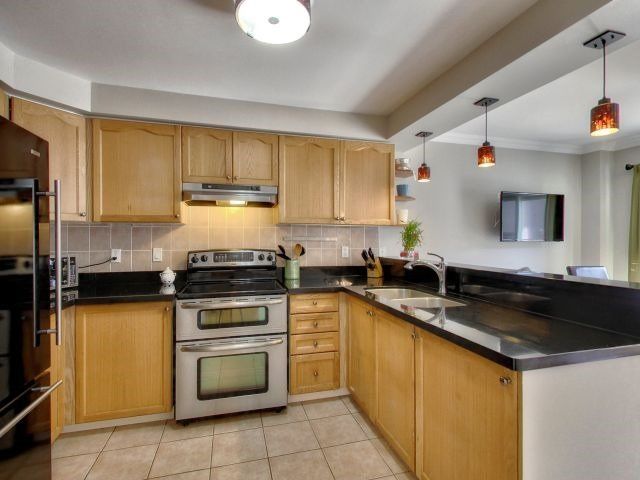 49 Chiara Dr, Vaughan, L6A 3K3 | Image 3