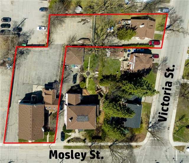 16-18 Mosley St, Aurora, L4G 1G6 | Image 2