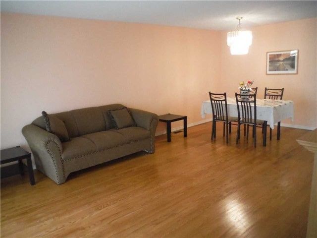 31 Colonsay Rd, Markham, L3T3E9 | Image 3