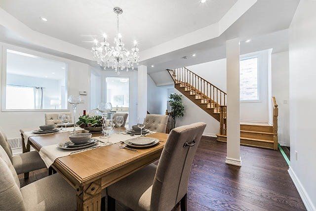 102 Antique Dr, Richmond Hill, L4E4G3 | Image 2