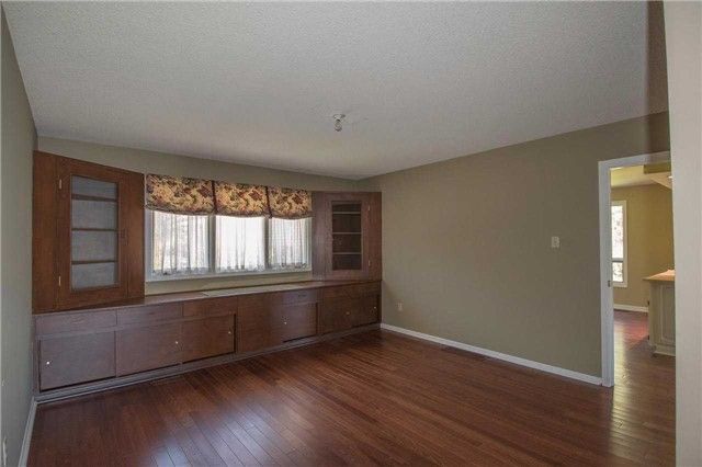 130 St. John's Sdrd E, Aurora, L4G 0M6 | Image 3