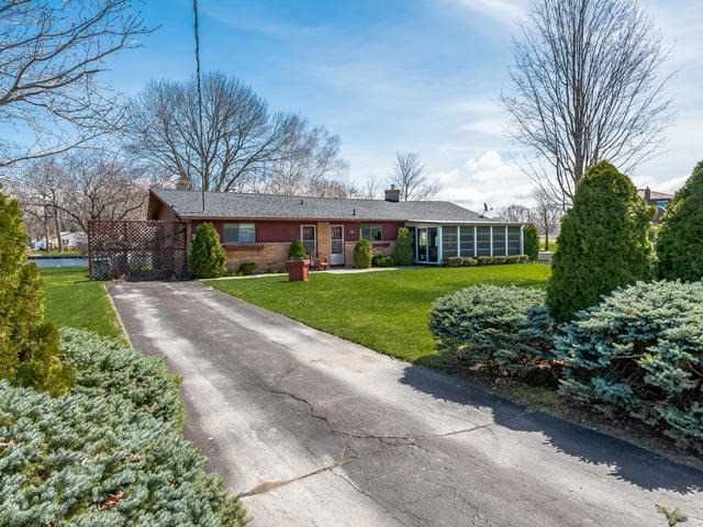 31 Villa Dr, Georgina, L0E1N0 | Image 2