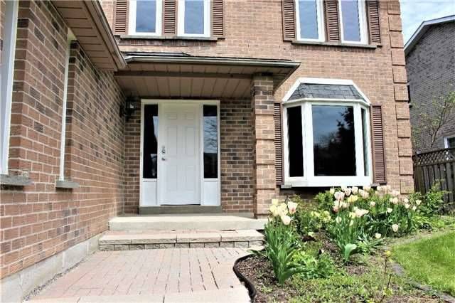 337 Bristol Rd, Newmarket, L3Y8A1 | Image 2