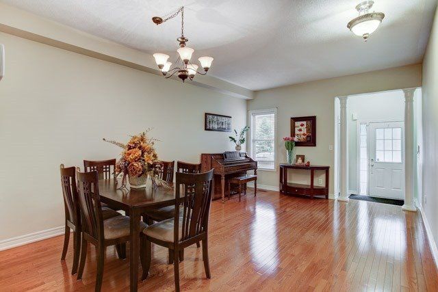 23 Drew Kelly Way, Markham, L3R5R3 | Image 3