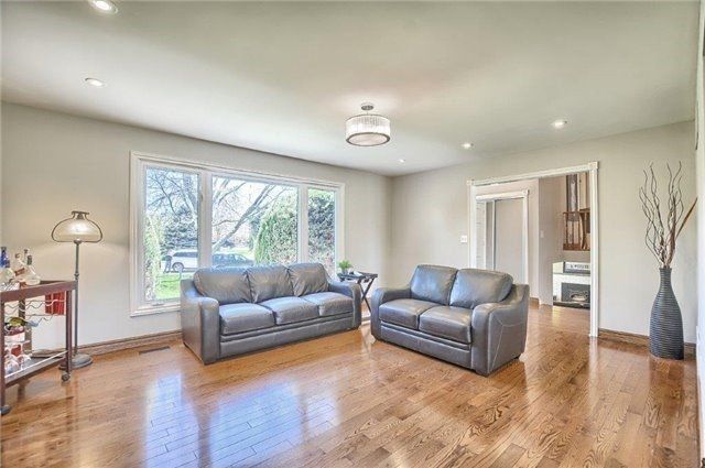 40 Delta Cres, East Gwillimbury, L9N1G4 | Image 3