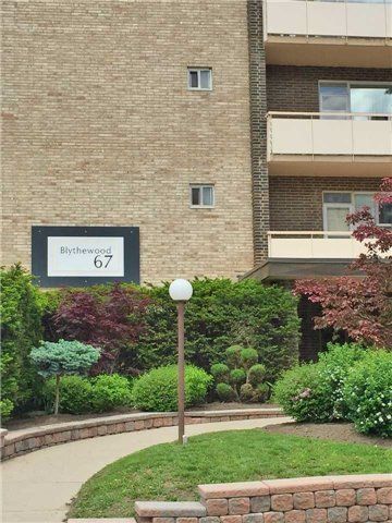 703 - 67 Richmond St, Richmond Hill, L4C3Y3 | Image 2
