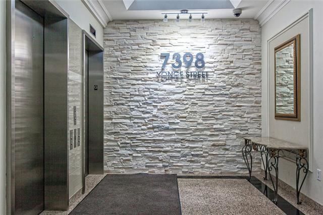 308A - 7398 Yonge St, Vaughan, L4J8J2 | Image 2