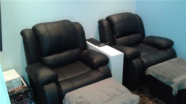 8 - 8241 Woodbine Ave, Markham, L3R 2P1 | Image 2