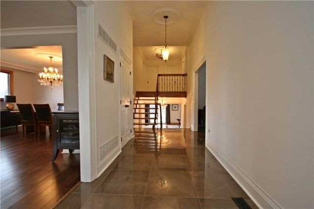 30 Patton St, King, L7B1G4 | Image 2