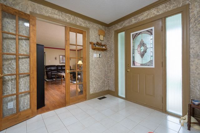 32 Elmvale Blvd, Whitchurch-Stouffville, L4A7X3 | Image 3