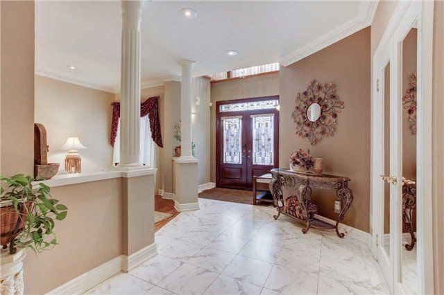 333 Weldrick Rd E, Richmond Hill, L4C8L6 | Image 2