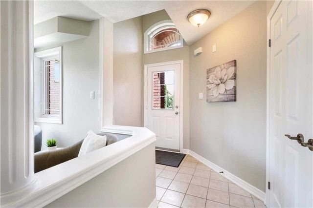 31 Rinaldo Rd, Georgina, L4P3X9 | Image 2