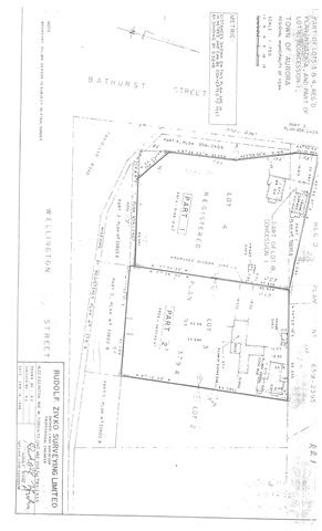 742 Wellington St W, Aurora, L4G 6J7 | Image 2