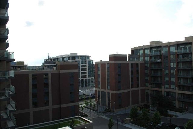 808 - 18 Uptown Dr, Markham, L3R5M5 | Image 2