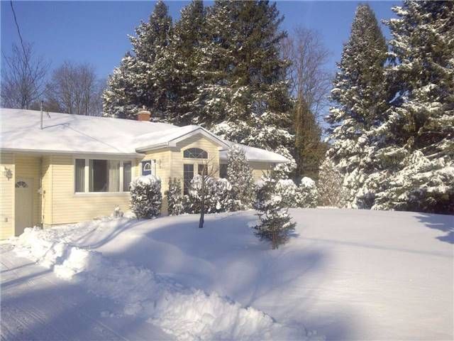 208 Martin St, King, L7B1J5 | Image 2