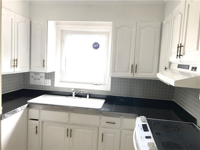 1061 Elgin Mills Rd E, Richmond Hill, L4S1M7 | Image 3