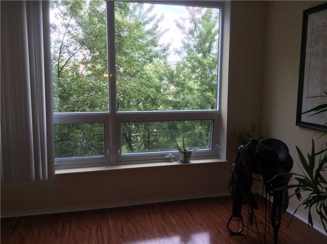 511 - 326 Major Mackenzie Dr E, Richmond Hill, L4C1J3 | Image 2