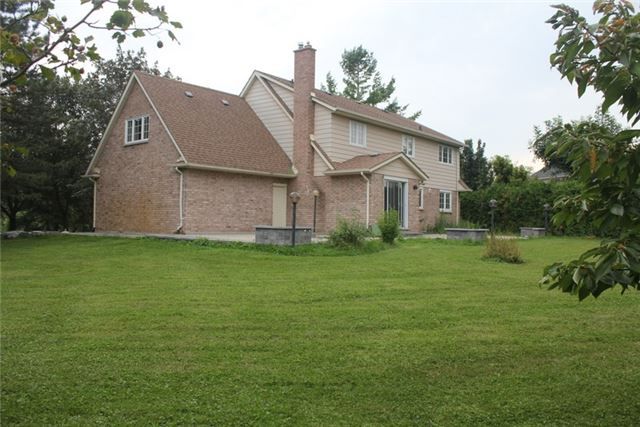 99 Burndean Crt, Richmond Hill, L4C9W5 | Image 2