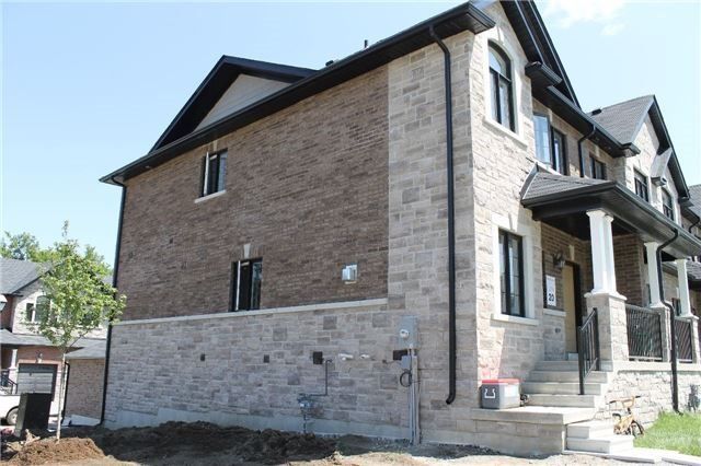 1 Zenyatta Lane, East Gwillimbury, L9N0N7 | Image 3