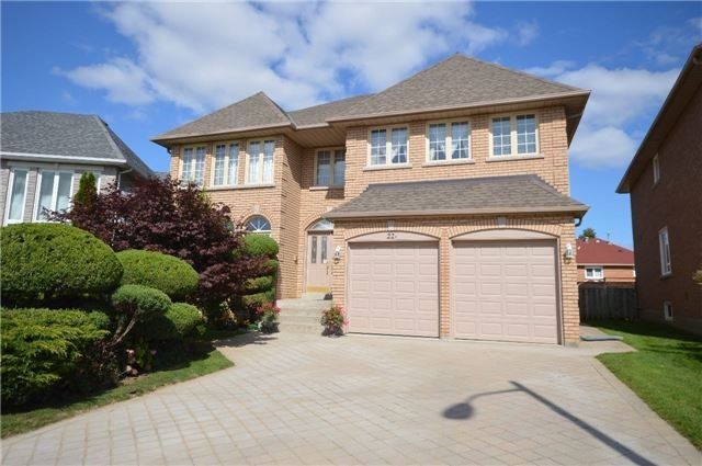 22A Avonlea Pl, Richmond Hill, L4B3N8 | Image 3