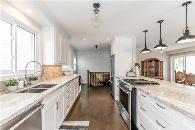 42 Mitchell Ave, New Tecumseth, L9R1C2 | Image 2