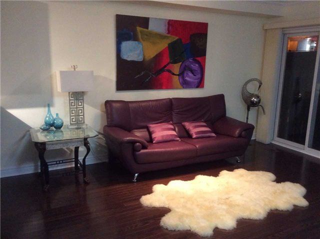 119 Amulet Cres, Richmond Hill, L4S2V9 | Image 3