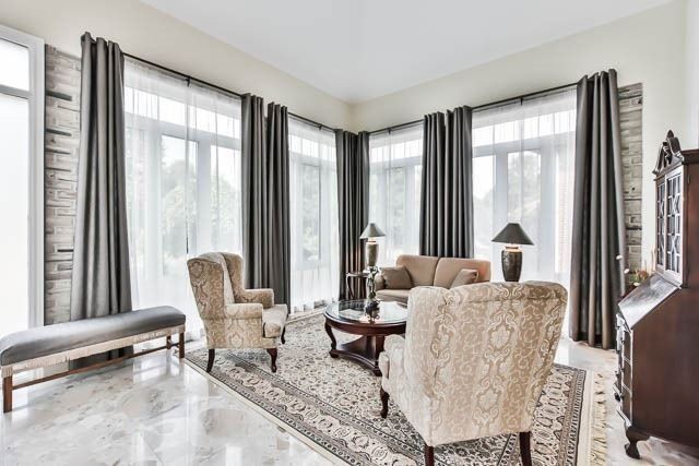 23 Montgomery Crt, Markham, L3R0C4 | Image 2