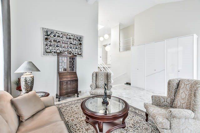 23 Montgomery Crt, Markham, L3R0C4 | Image 3