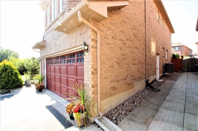 Bsmt - 20 Aztec Crt, Richmond Hill, L4S2W6 | Image 3