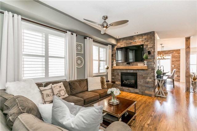 13 Richardson Cres, Bradford West Gwillimbury, L3Z0N4 | Image 2