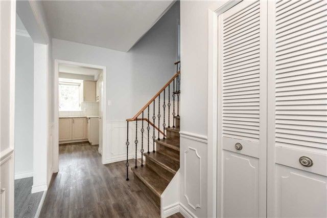 6 Willowgate Dr, Markham, L3P1G2 | Image 3