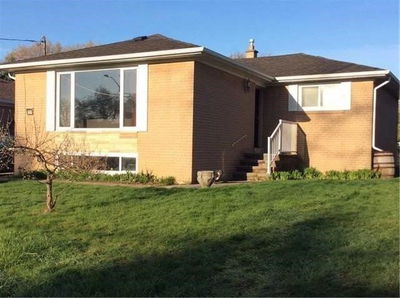 Detached House leased at Main Fl-24 Collins Crescent, Aurora, Aurora Heights, L4G2W2 - MLS: N3944978