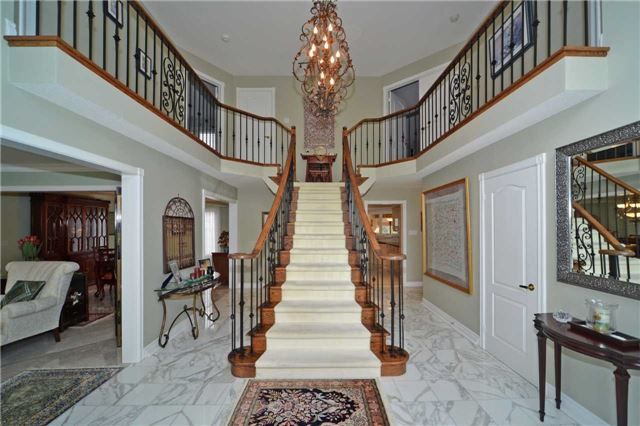 70 Strathearn Ave, Richmond Hill, L4B2J5 | Image 2