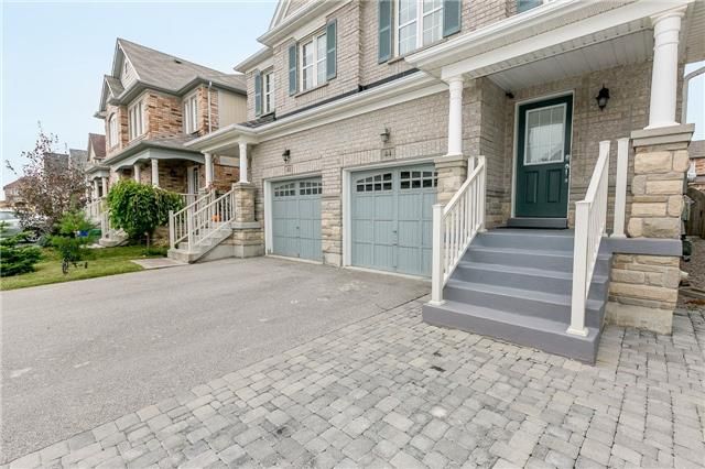 44 Acorn Lane, Bradford West Gwillimbury, L3Z0H6 | Image 2