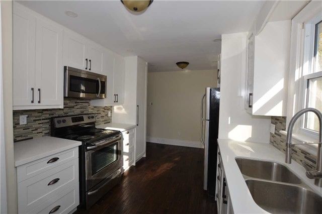 23 Irwin Ave, Aurora, L4G3G1 | Image 2