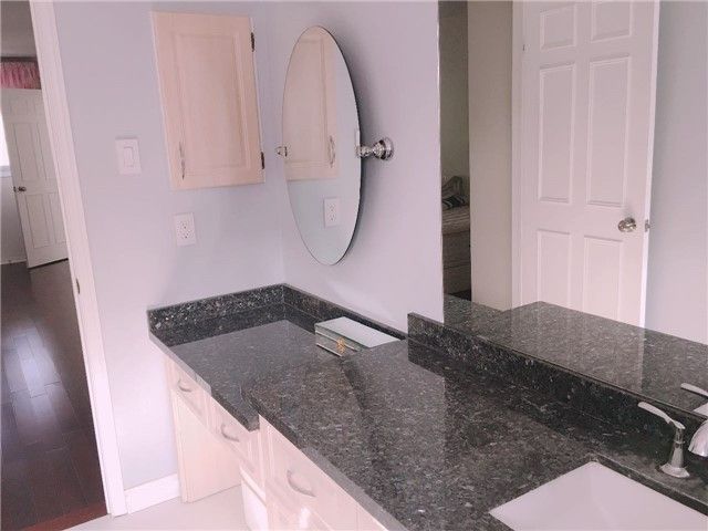 3 Hollingham Rd, Markham, L3R7Y1 | Image 3