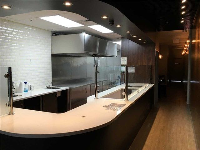 1056 - 28 South Unionville Ave, Markham, L3R4P9 | Image 3